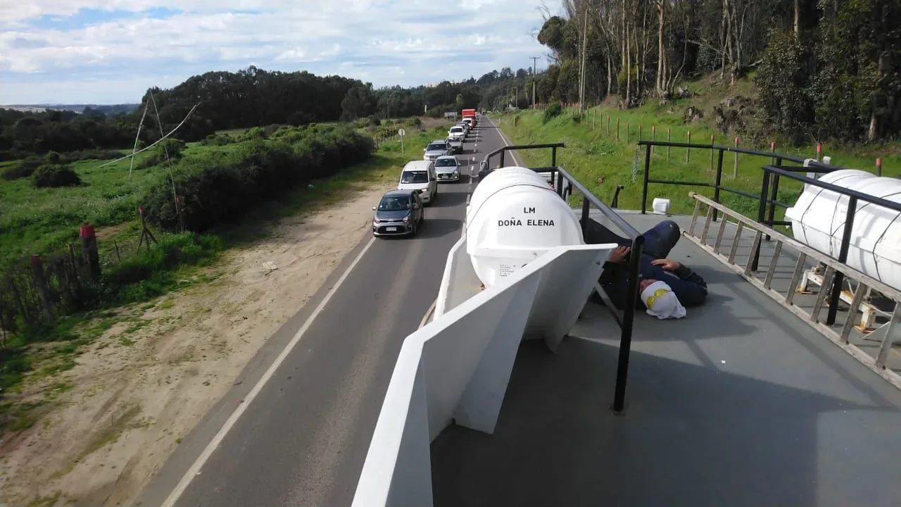 Embarcacion C-VII en traslado hacia punto de operacion