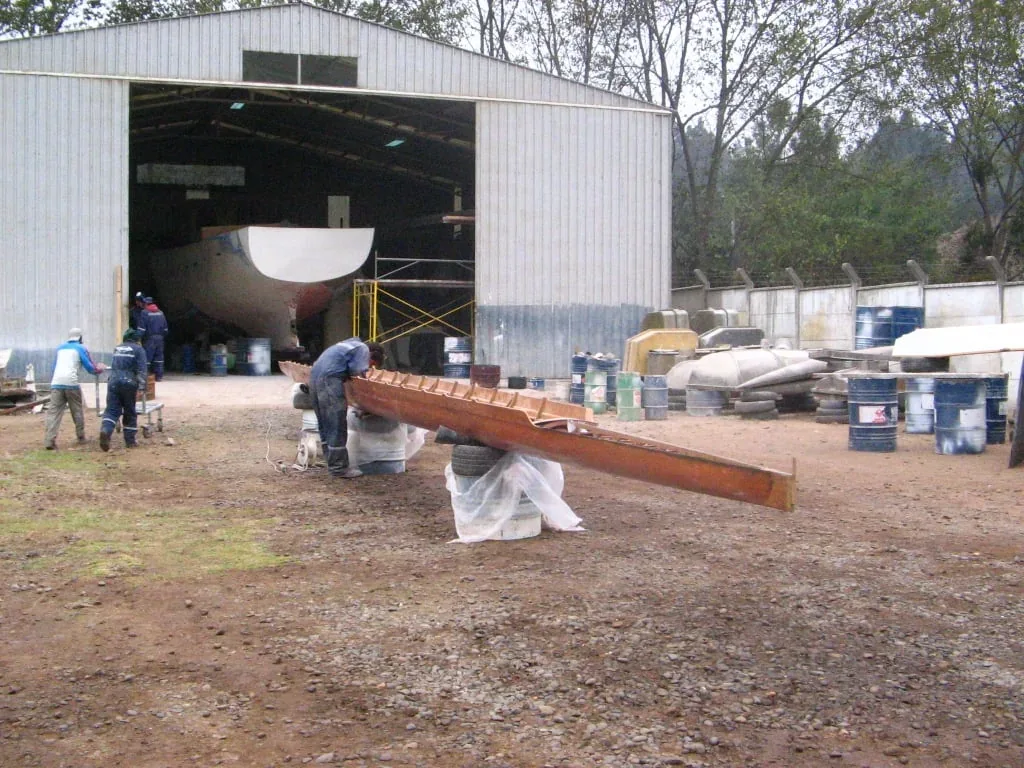 Embarcación de remo · restauración en madera · Trabajo de estructura